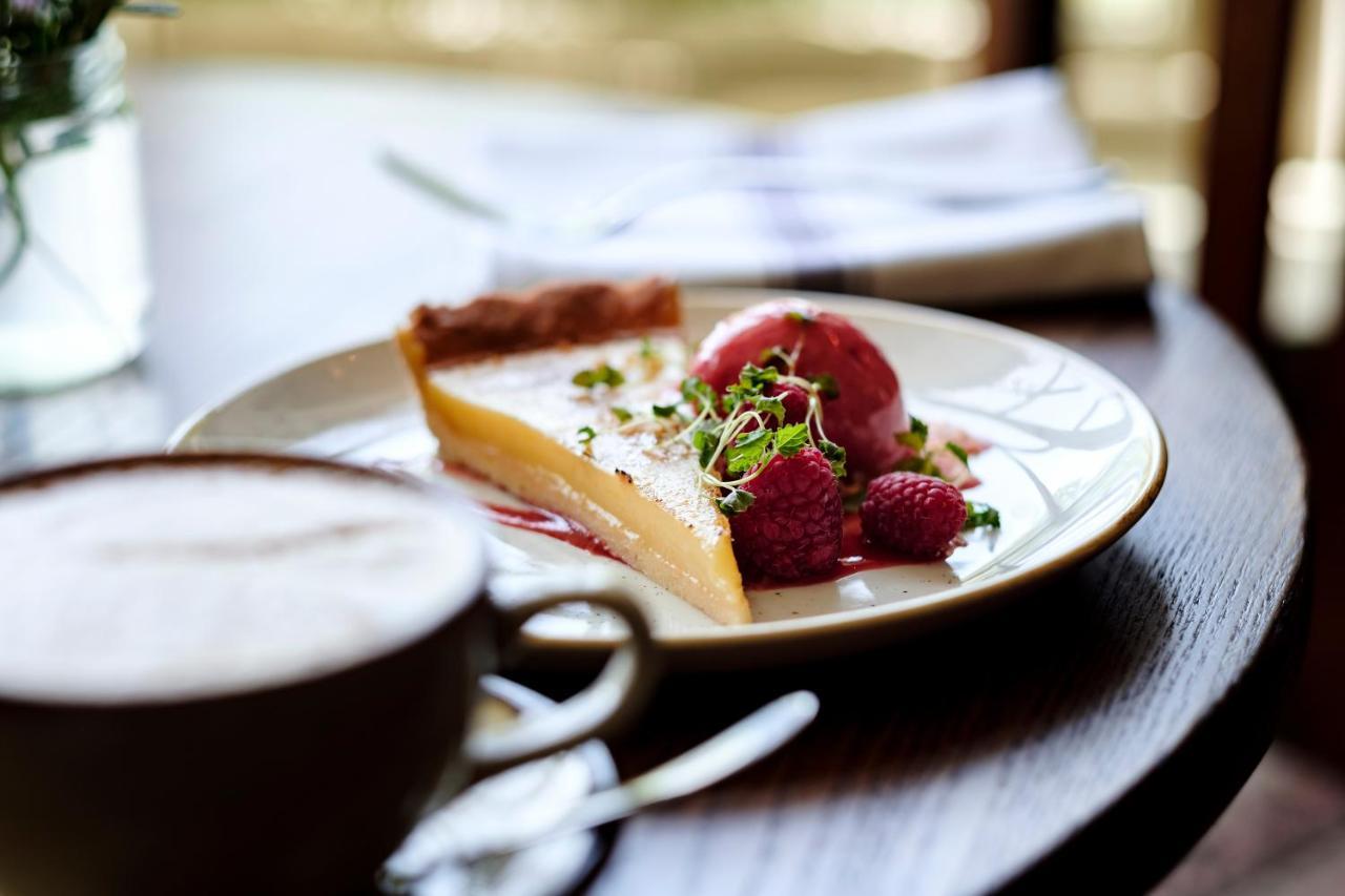 The Bower Inn Bridgwater Dış mekan fotoğraf A dessert at the restaurant