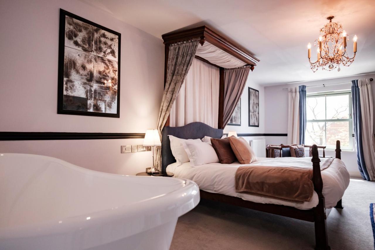 The Bower Inn Bridgwater Dış mekan fotoğraf The hotel's suite